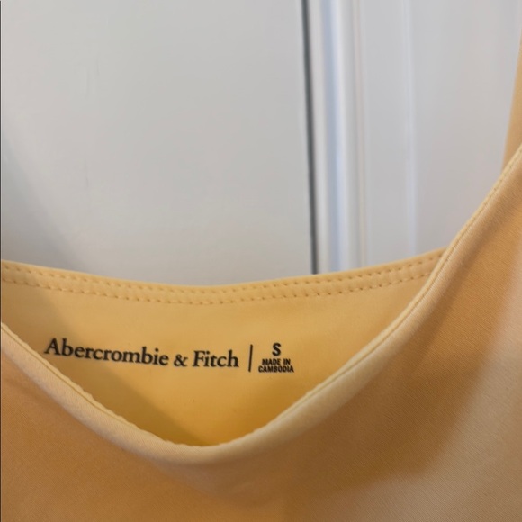 Abercrombie & Fitch Light Yellow ATHLETIC Dress - Picture 2 of 7